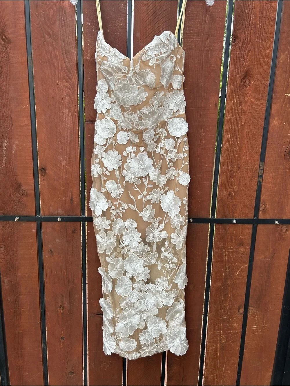 Bronx and Banco Jasmine Midi Dress in White size large NWT - Picture 2 of 9